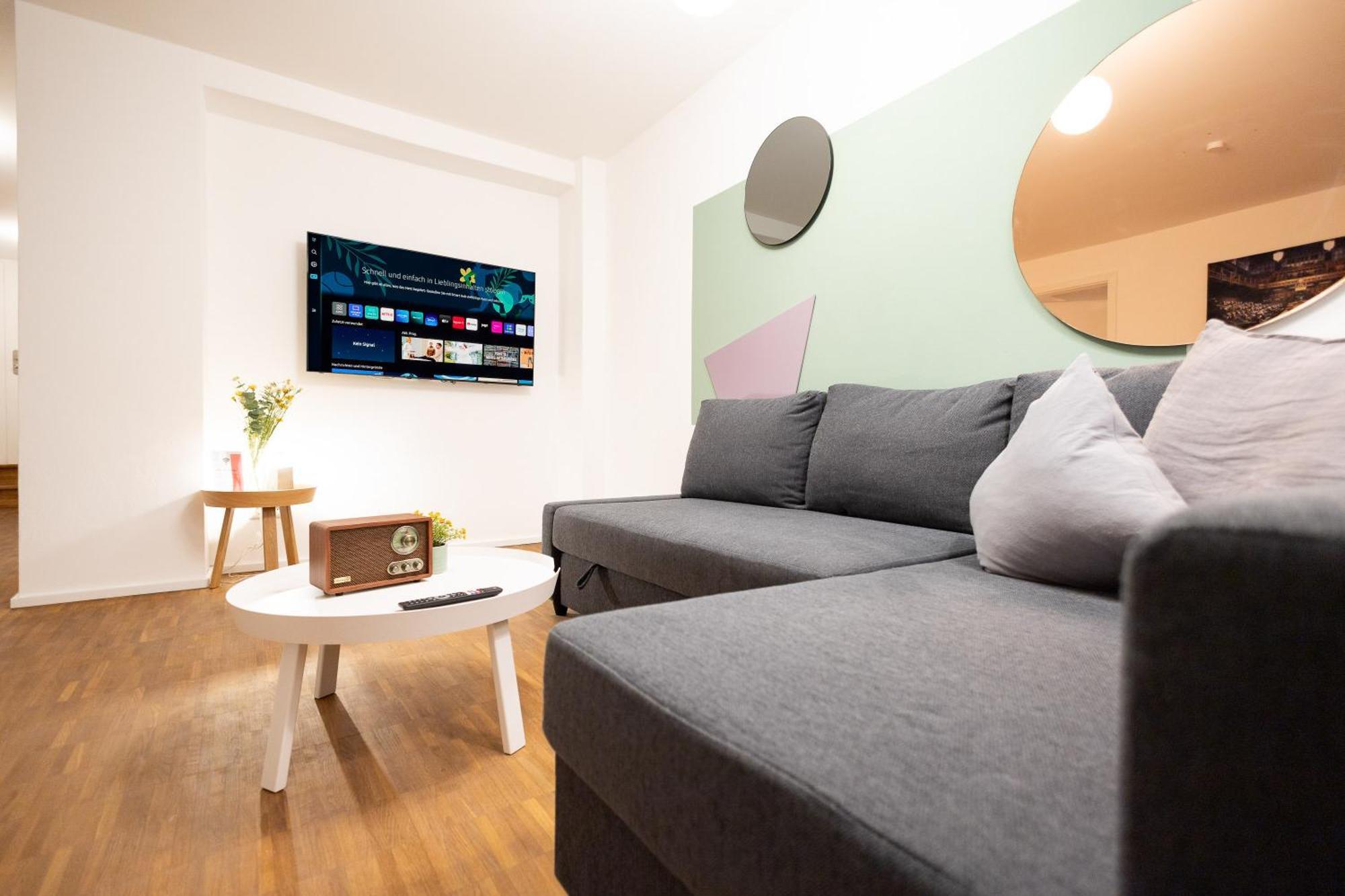 Ko-Living - Yellow Submarine Suite - Altstadt - Kueche - 2 Sz - Getrennte Betten - Bis 7 Gaeste Halle  外观 照片